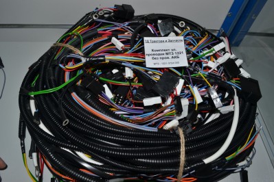 Комплект эл. проводки МТЗ-1221 без  АКБ (колодки)